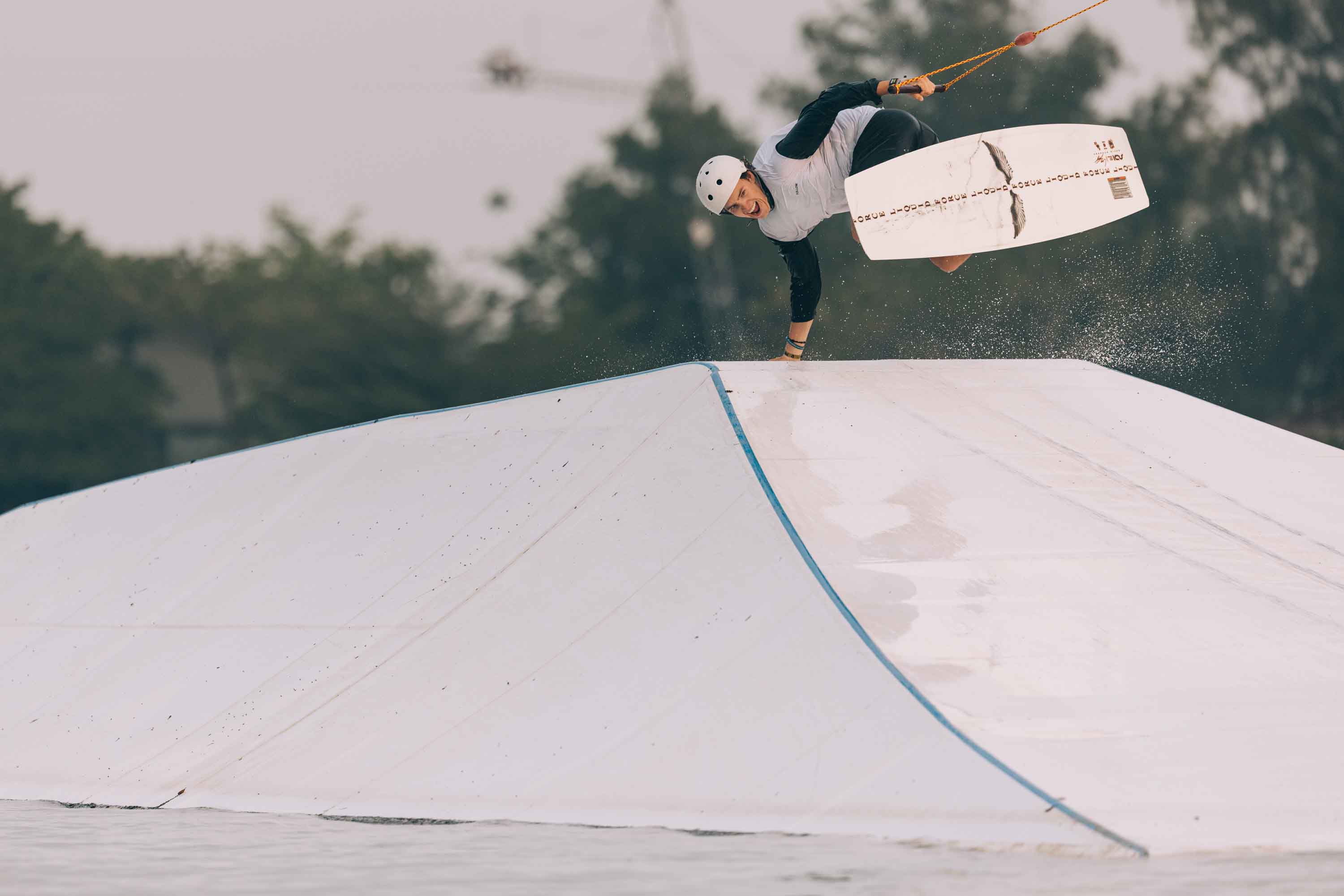 Liquid Force Grail Cable Wakeboard Action