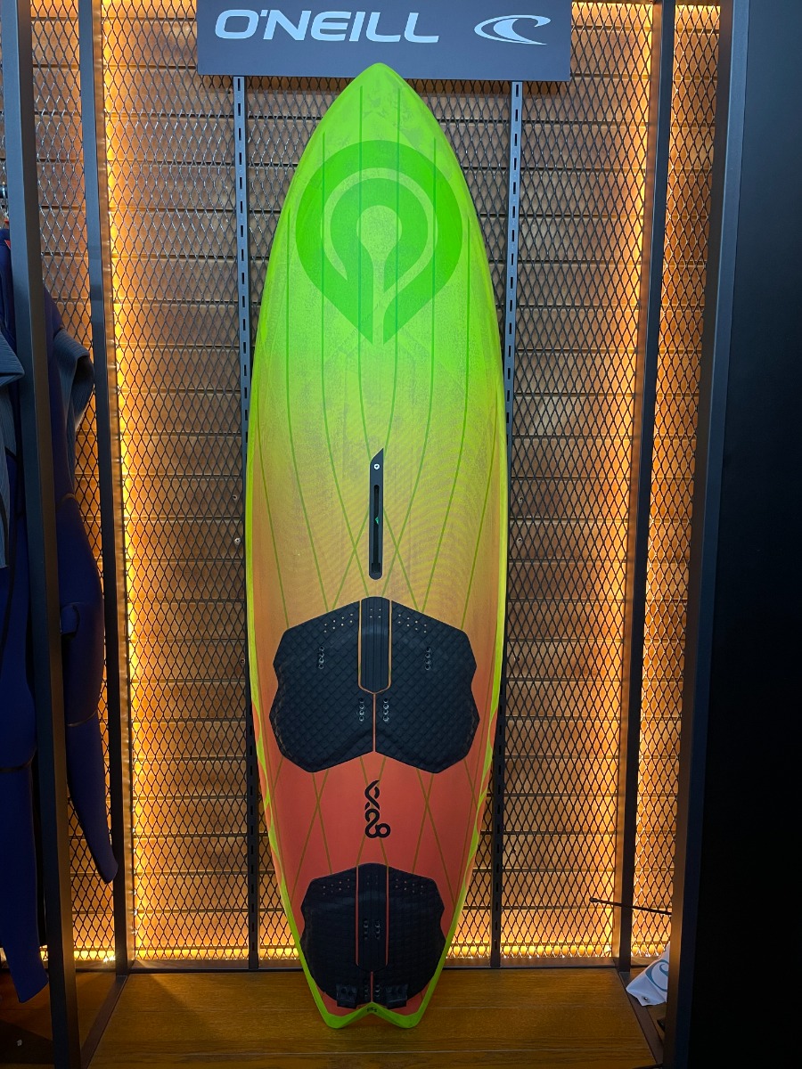 Goya Nitro 2 pro carbon used windsurf board 99l lightweight short compact